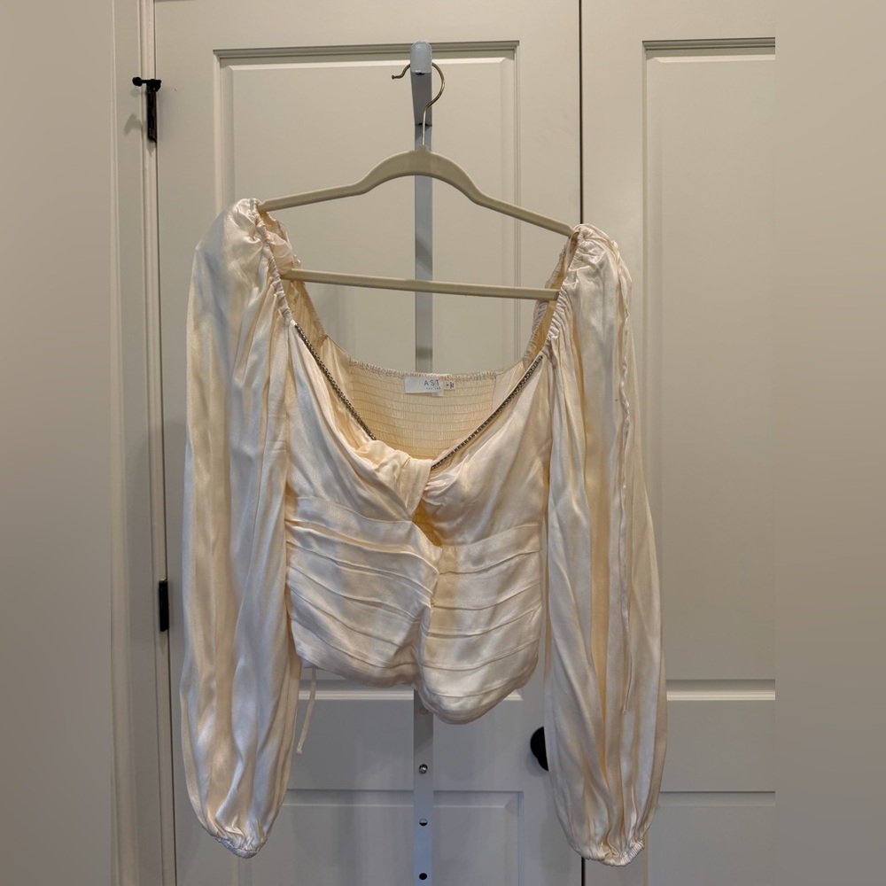 Astr Cream Satin Long-Sleeve Twist Front Blouse - Picture 5 of 8